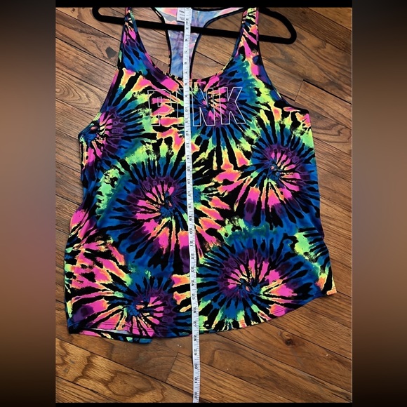 PINK - Picture 6 of 7